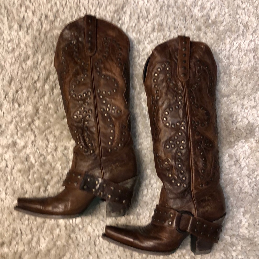 Lane Stud Rocker boots